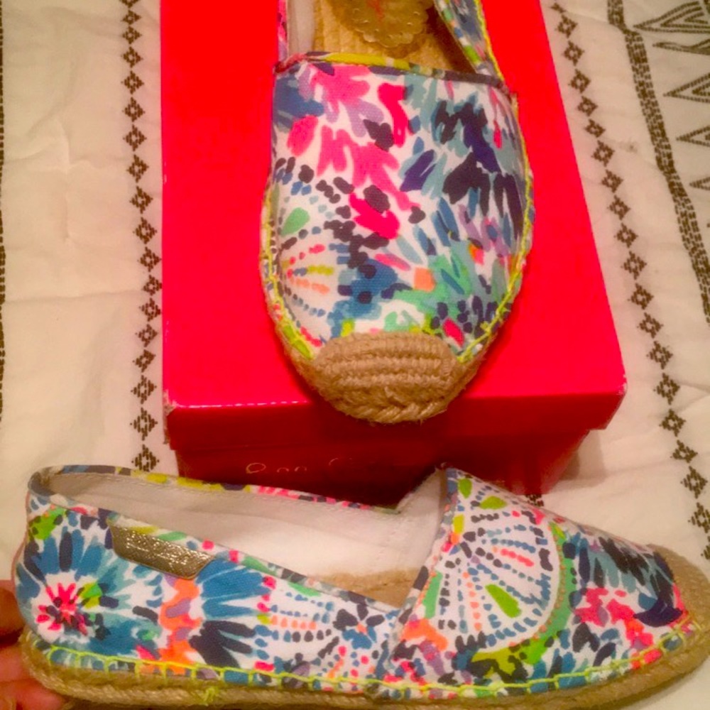 Lilly Pulitzer espadrilles like new!